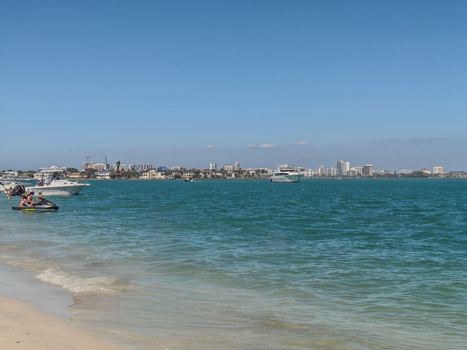 LIDO HARBOUR TOWERS - Residential