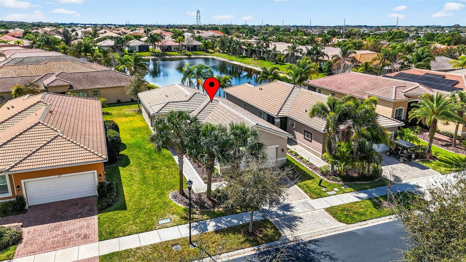 VALENCIA LAKES - Residential