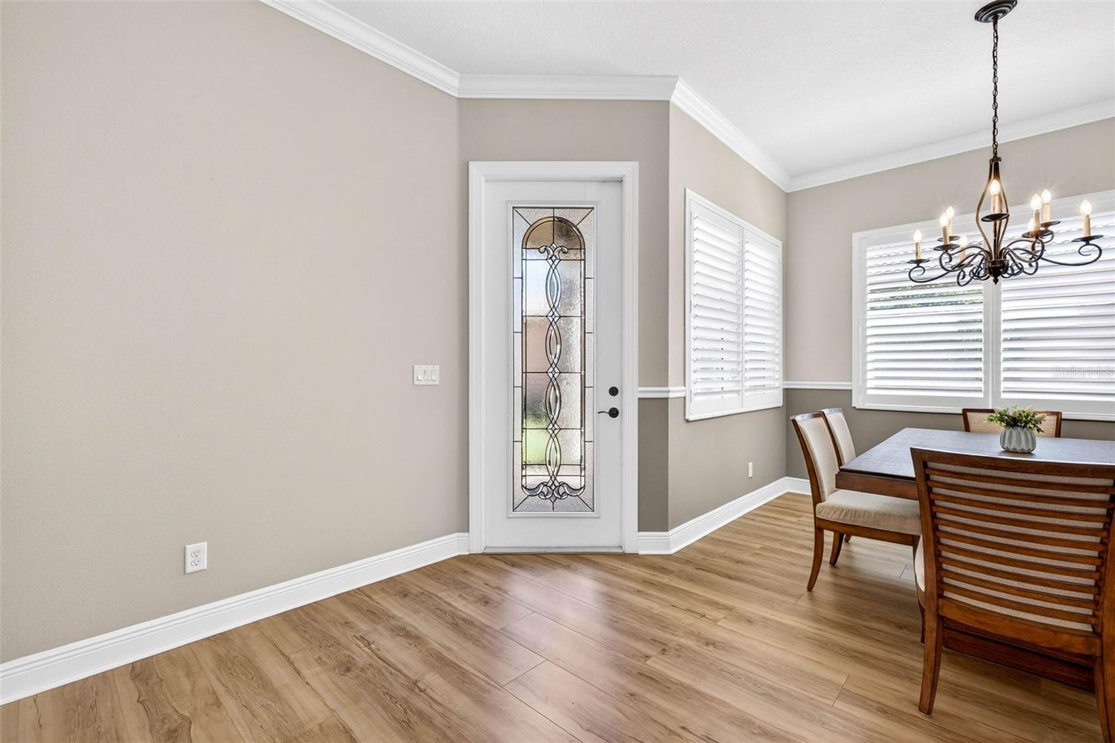 VALENCIA LAKES - Residential