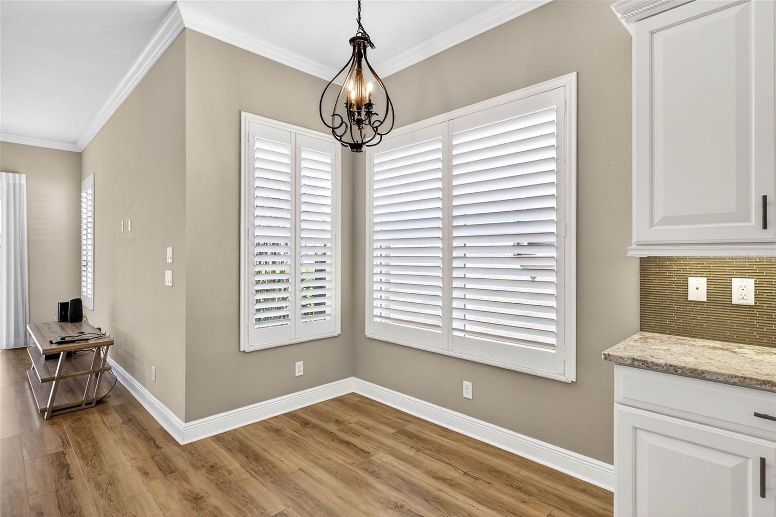 VALENCIA LAKES - Residential