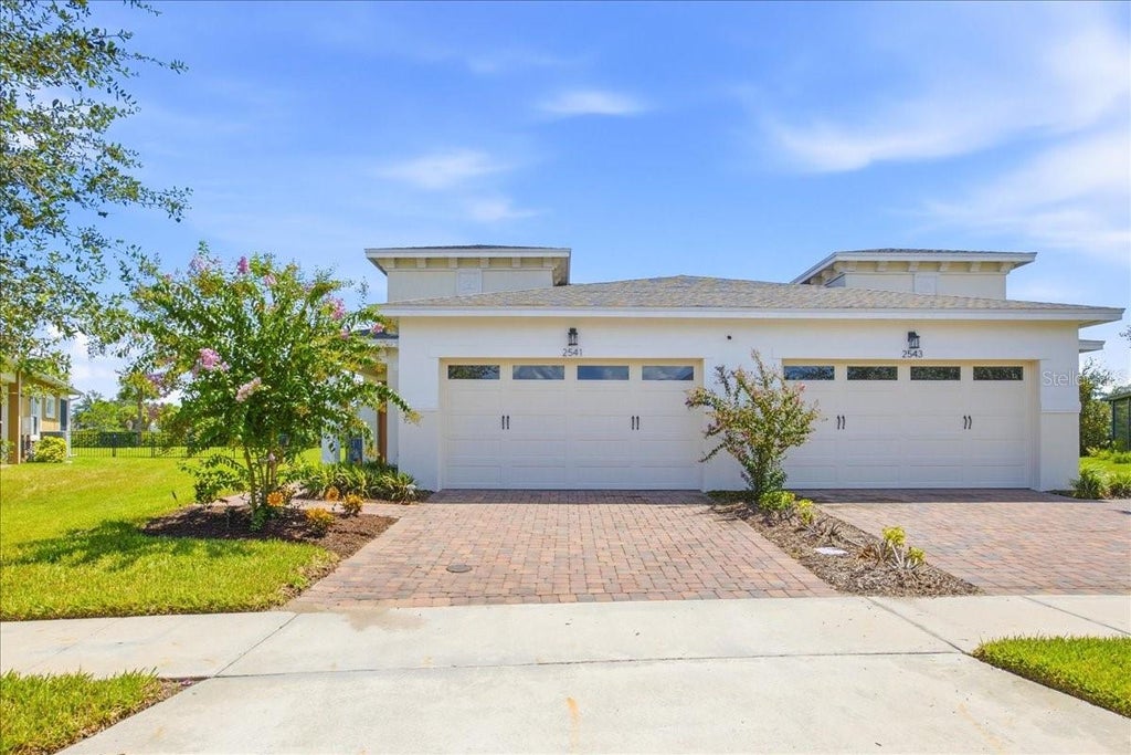 Photo of 2541 Yellow Brick Road, Saint Cloud, FL 34771 (MLS # O6437442)