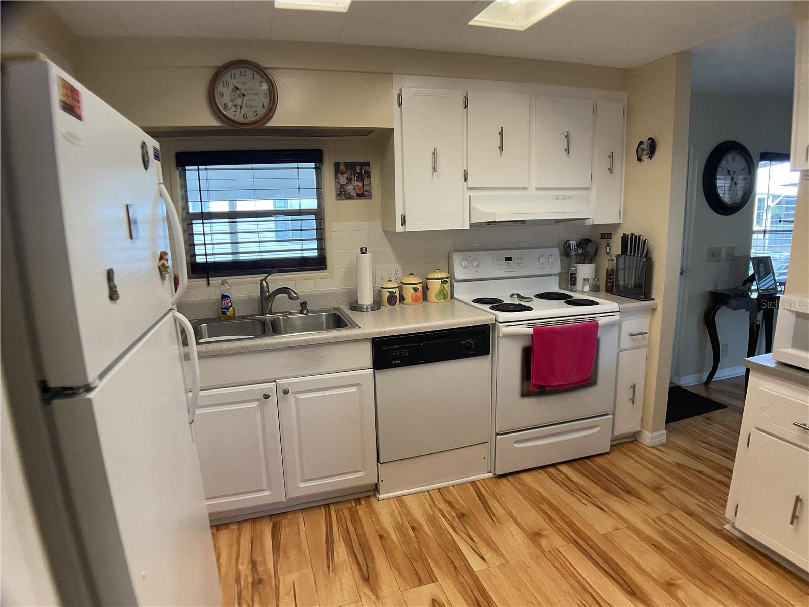 MAPLE LEAF ESTATES - Residential