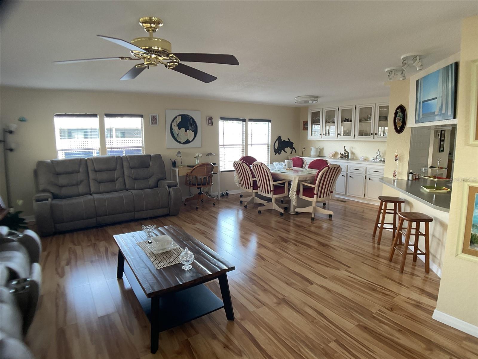 MAPLE LEAF ESTATES - Residential