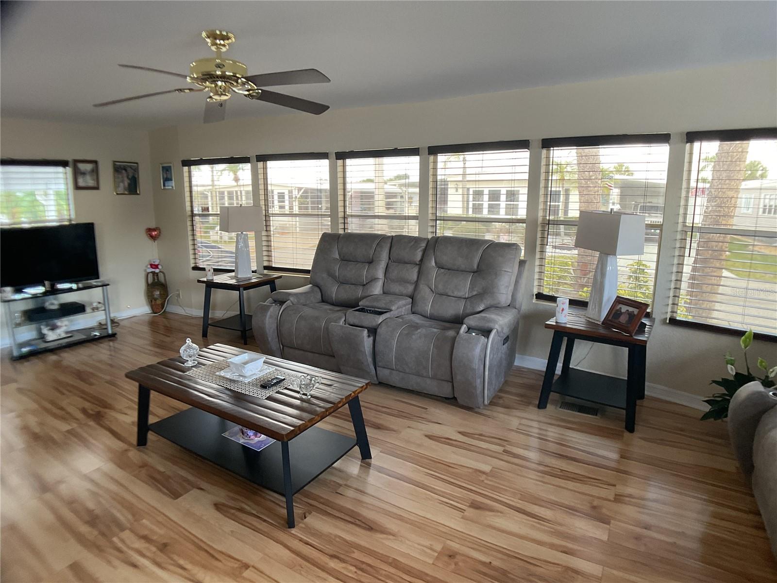 MAPLE LEAF ESTATES - Residential