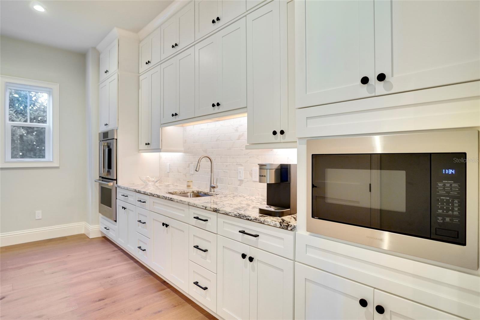 OAKLAND HILLS - Residential