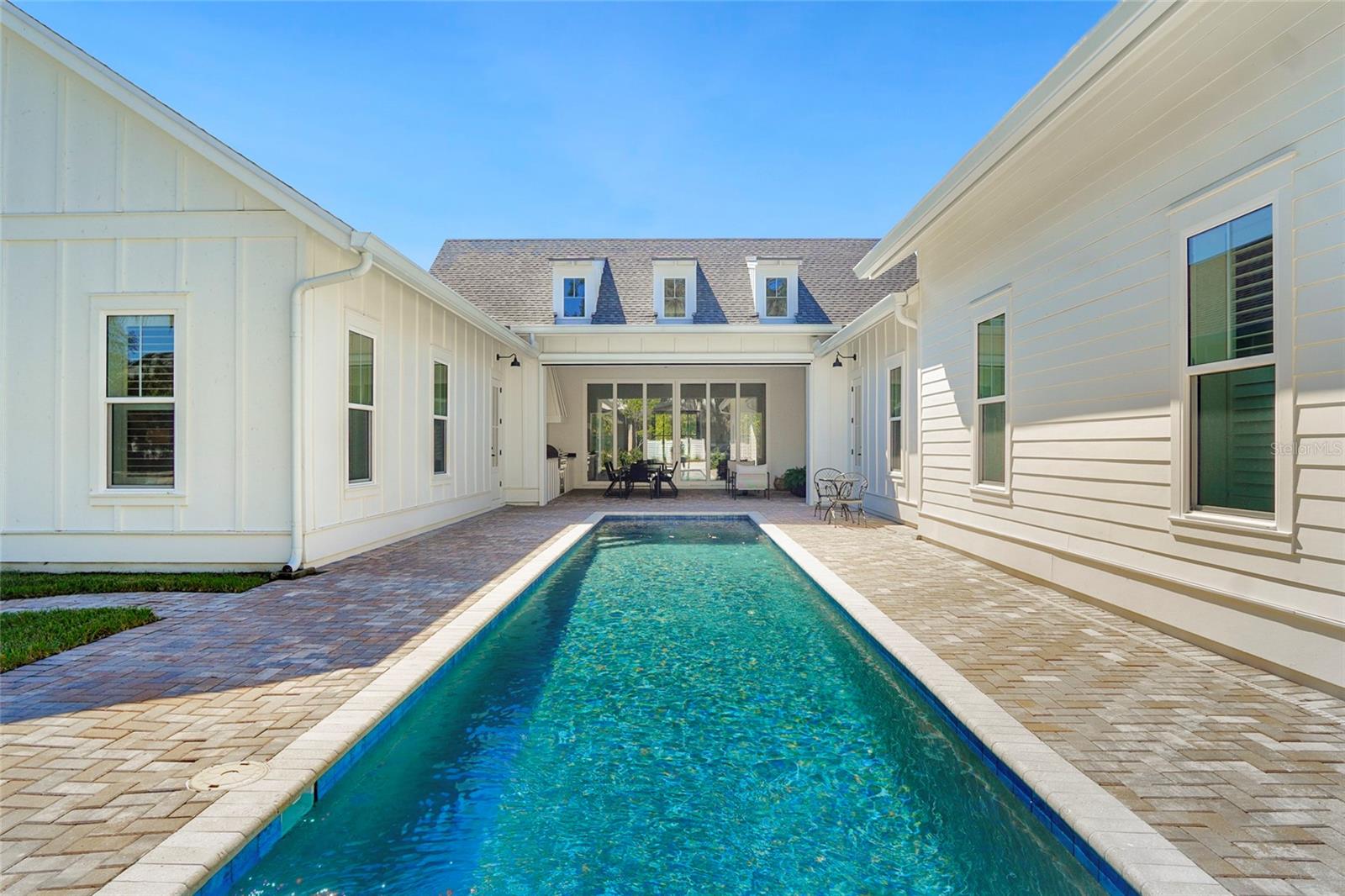 OAKLAND HILLS - Residential