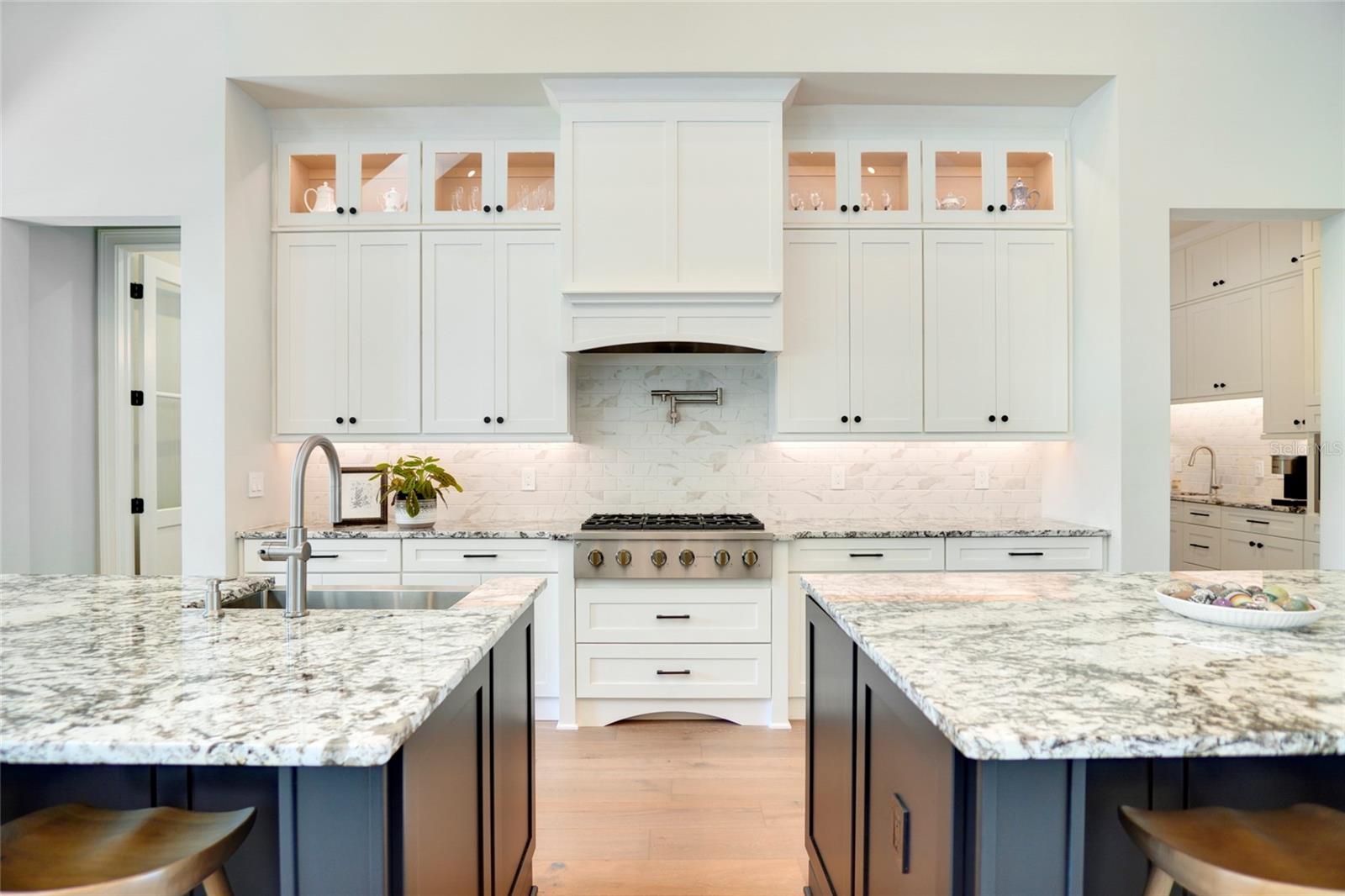 OAKLAND HILLS - Residential