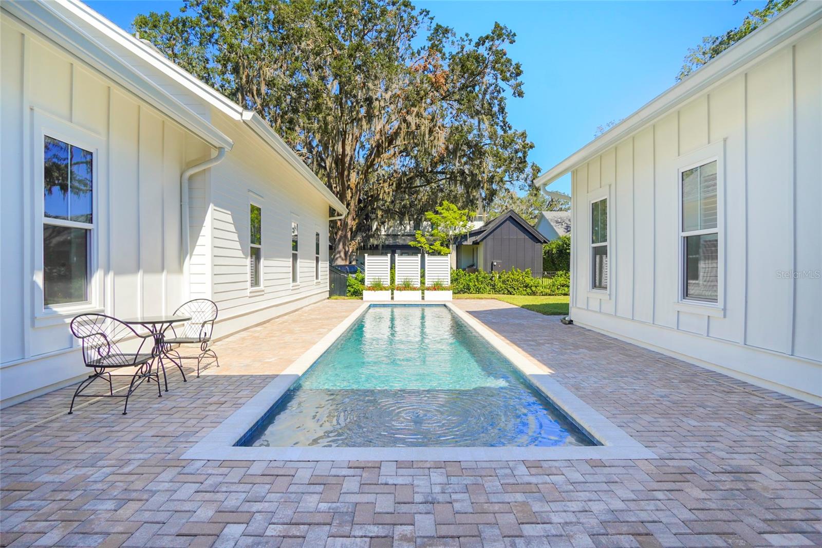 OAKLAND HILLS - Residential