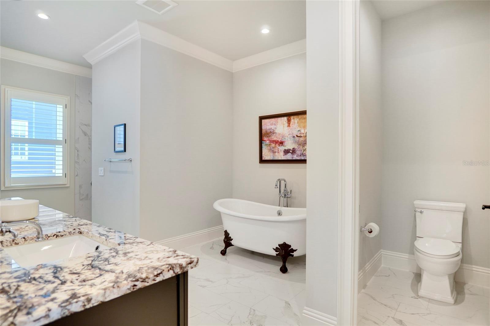 OAKLAND HILLS - Residential