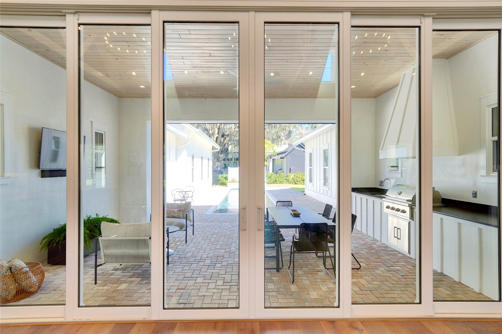 OAKLAND HILLS - Residential