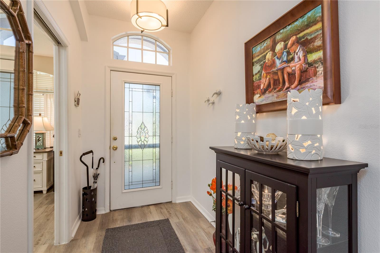 2747 WOOD POINTE DRIVE
