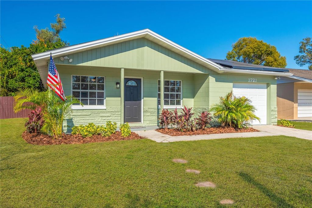 Photo of 1721 W Humphrey Street, Tampa, FL 33604 (MLS # TB8449623)