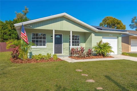Photo of 1721 W Humphrey Street, Tampa, FL 33604 (MLS # TB8449623)