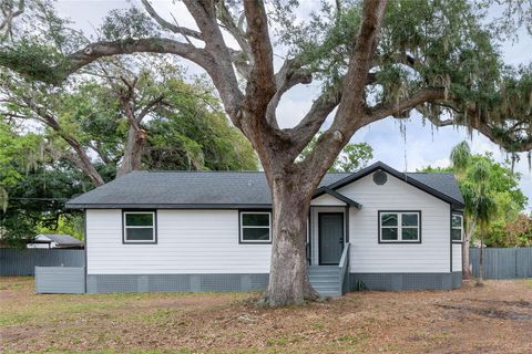Photo of 8812 Dyer Road, Riverview, FL 33578 (MLS # TB8496292)