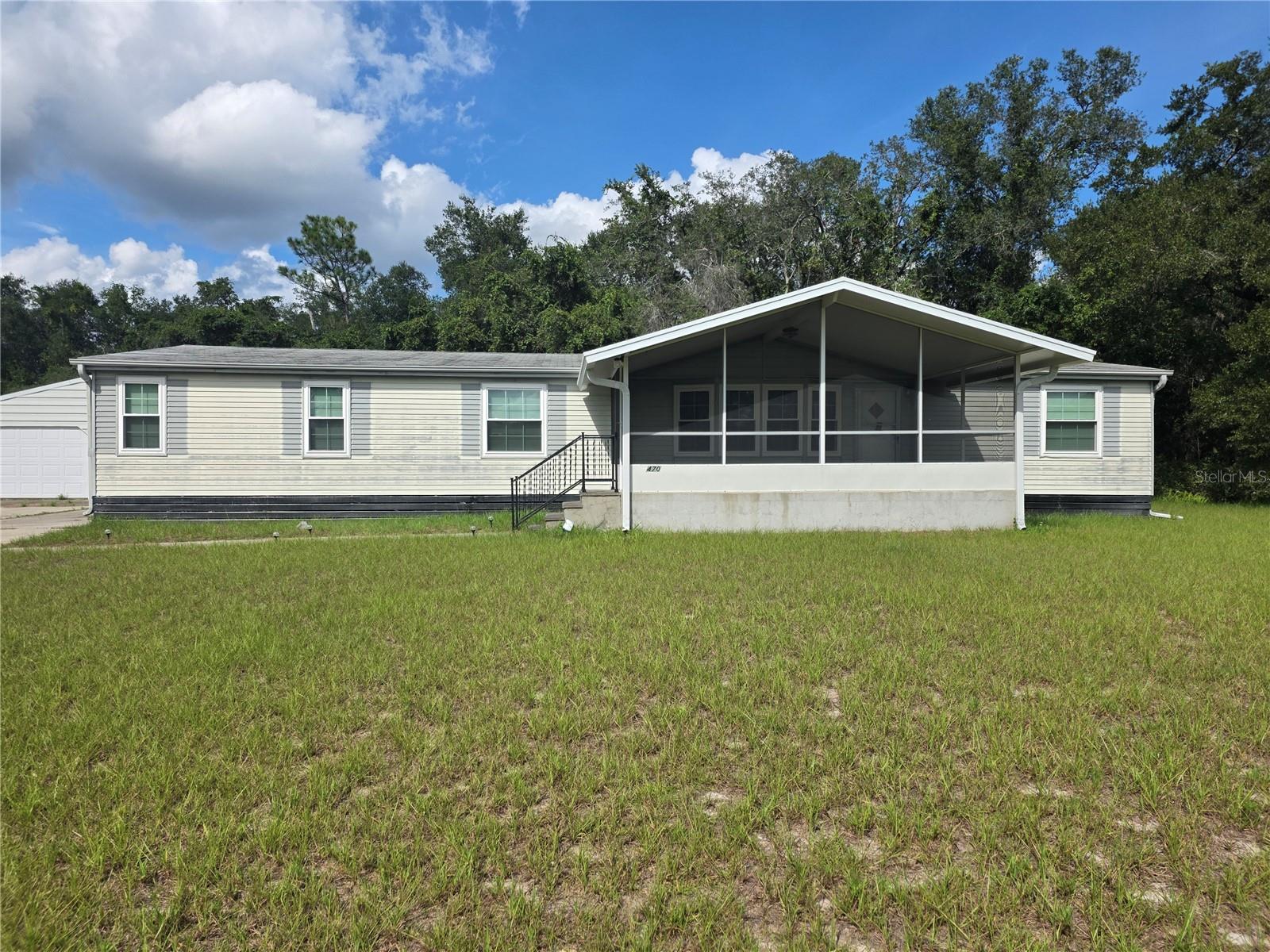 HILLTOP MANOR - Residential Lease