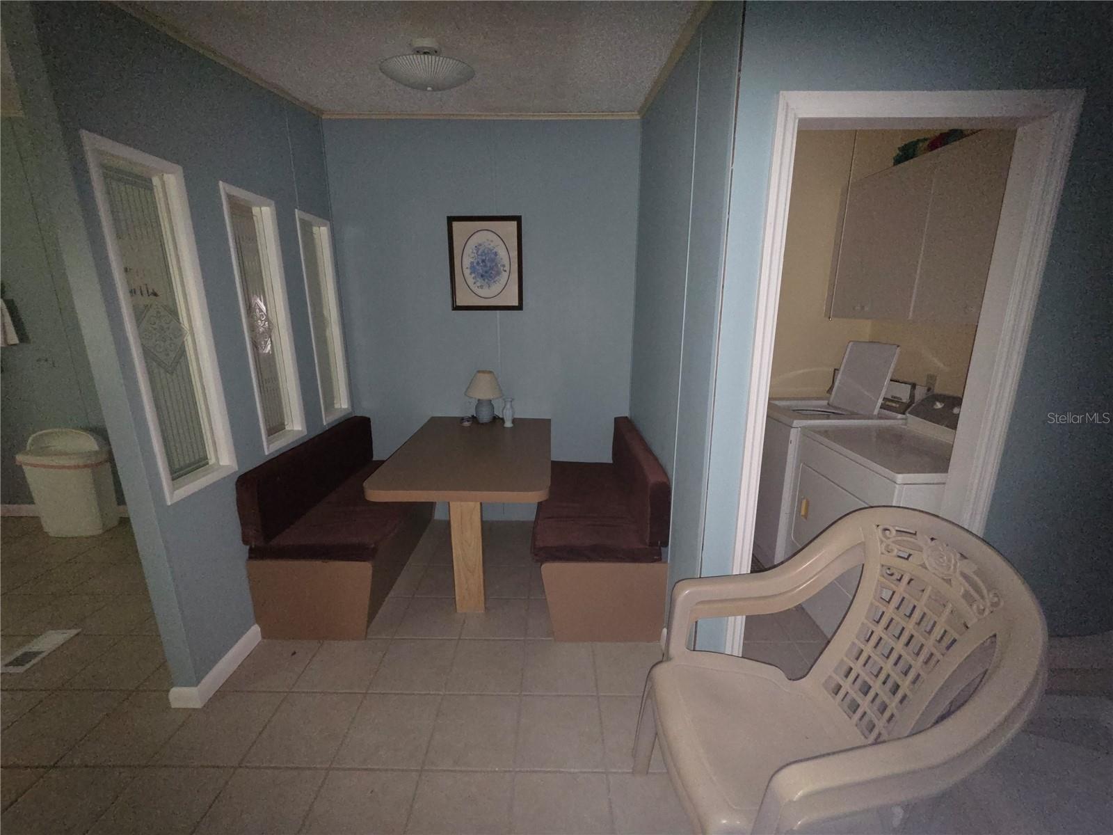HILLTOP MANOR - Residential Lease