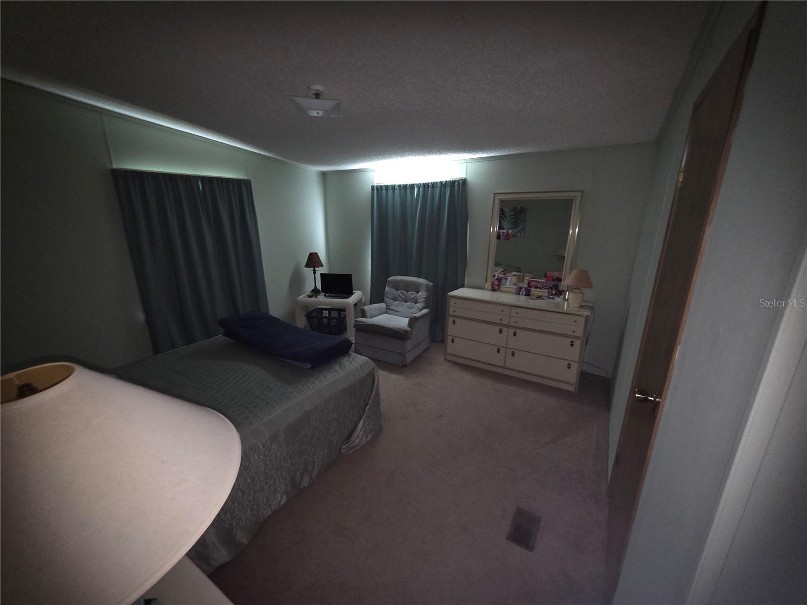 HILLTOP MANOR - Residential Lease
