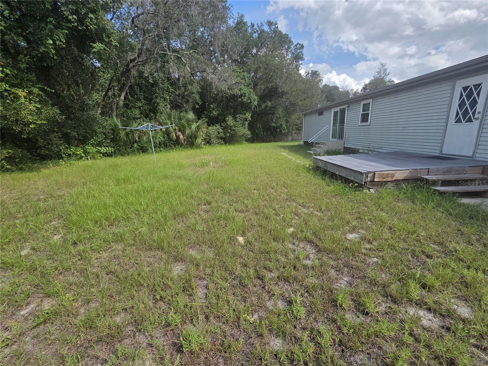 HILLTOP MANOR - Residential Lease