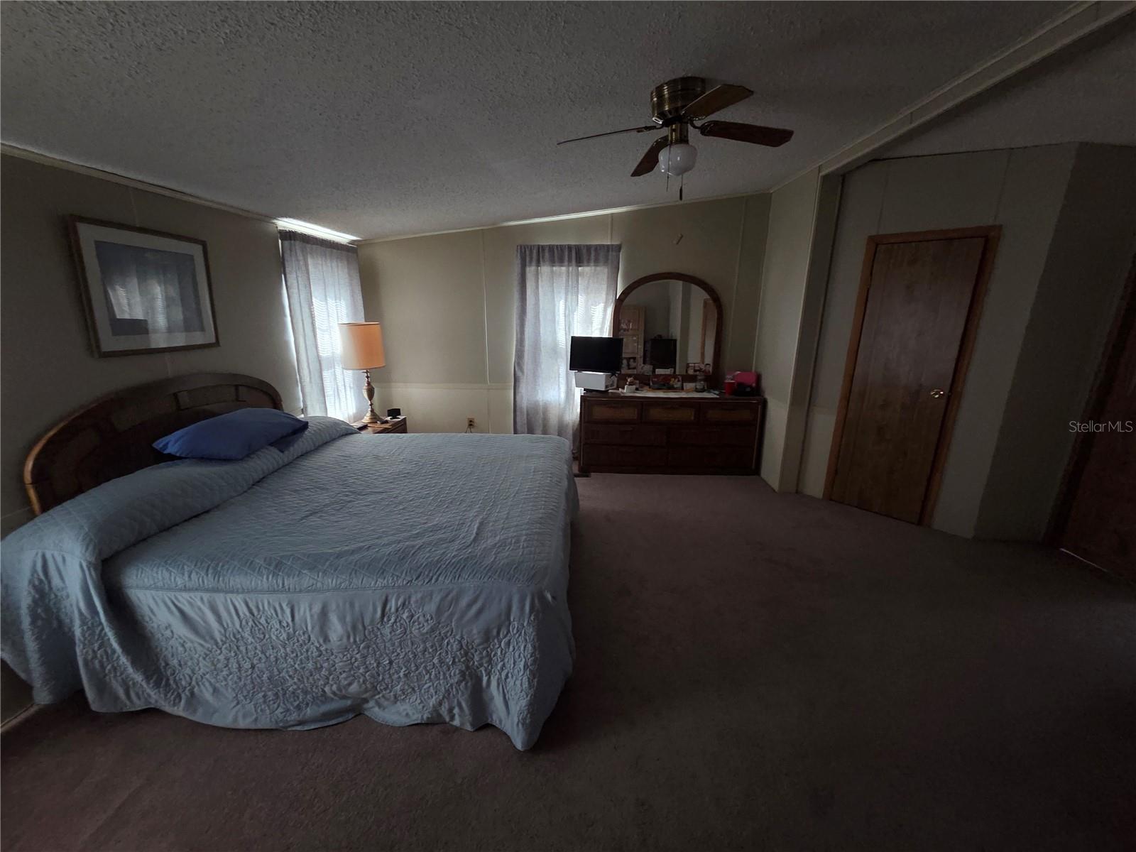 HILLTOP MANOR - Residential Lease