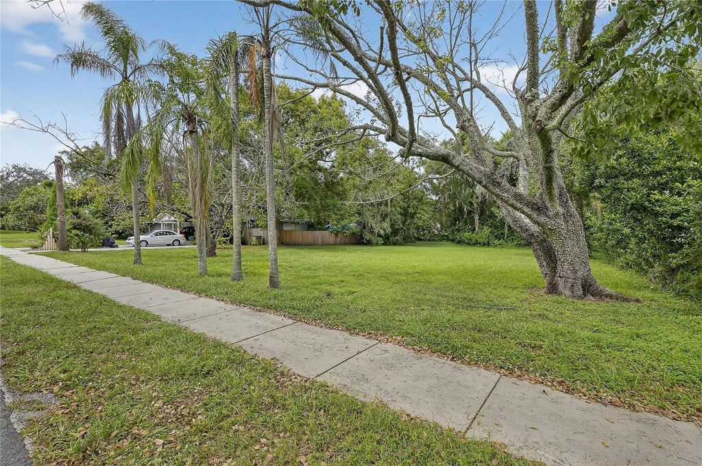 Photo of 5208 E 122nd Avenue, Temple Terrace, FL 33617 (MLS # TB8435144)