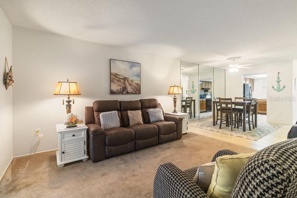 WOODTRAIL CONDO - Residential