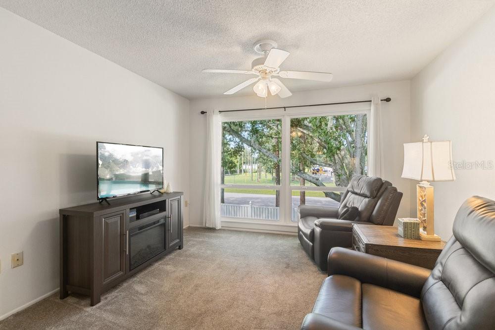 WOODTRAIL CONDO - Residential