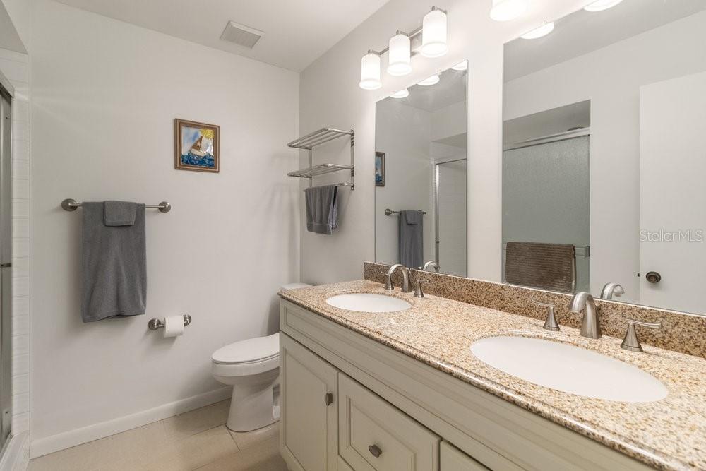 WOODTRAIL CONDO - Residential