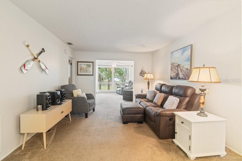 WOODTRAIL CONDO - Residential