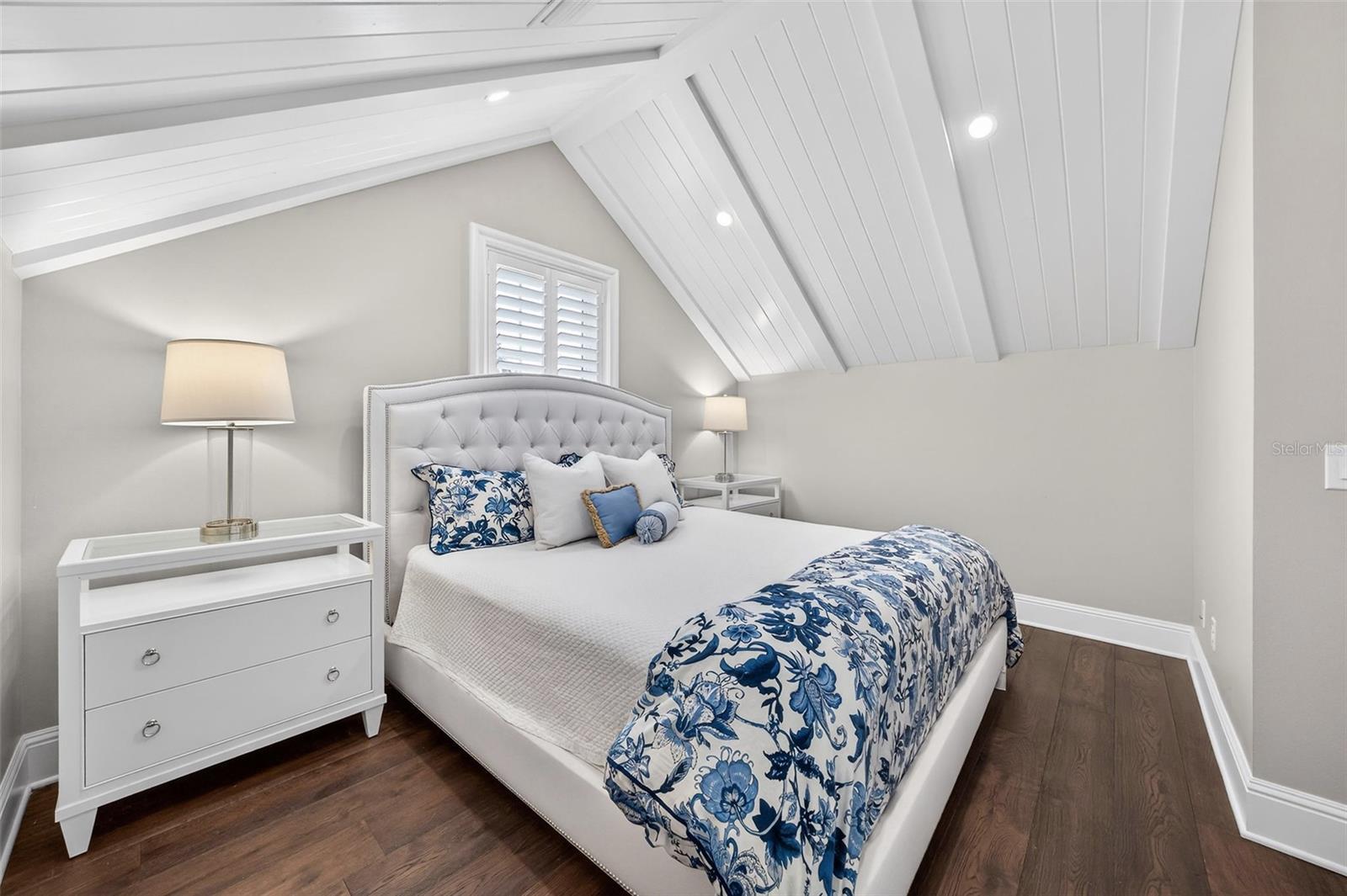 PARK GROVE - Residential