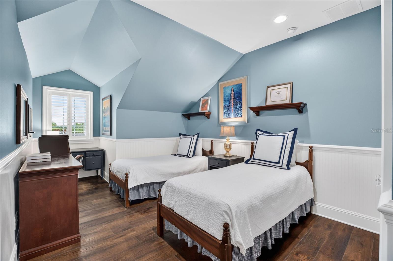 PARK GROVE - Residential