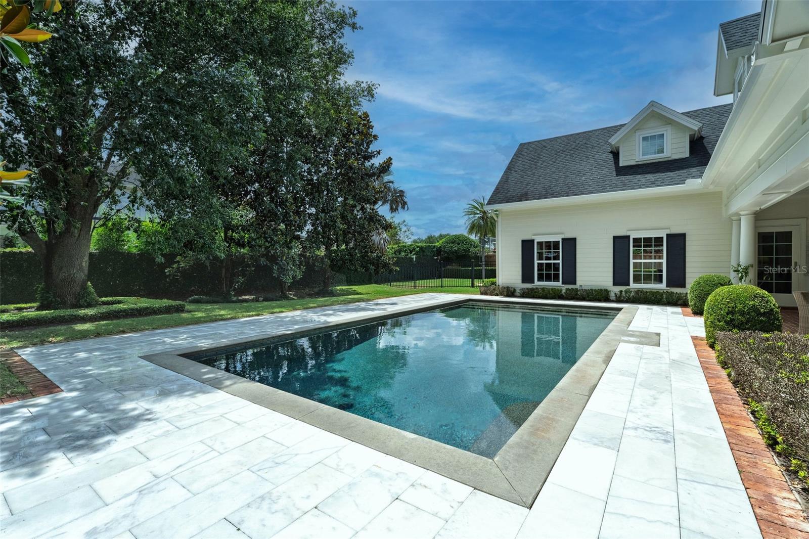 PARK GROVE - Residential