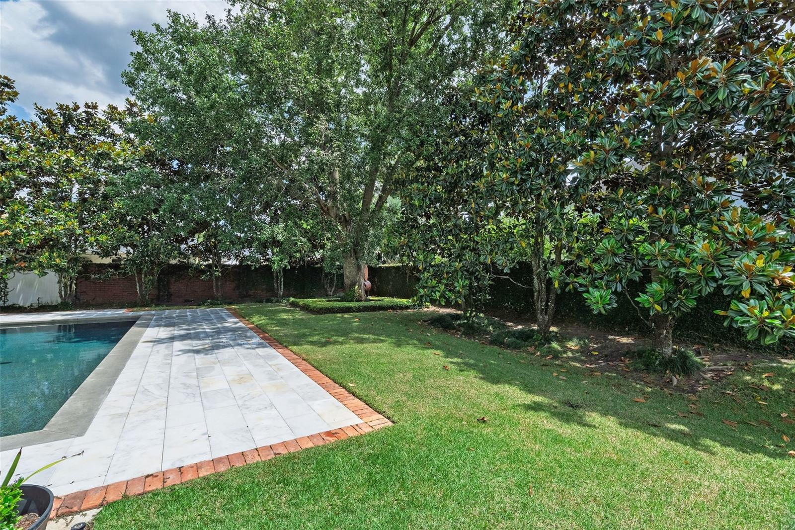 PARK GROVE - Residential