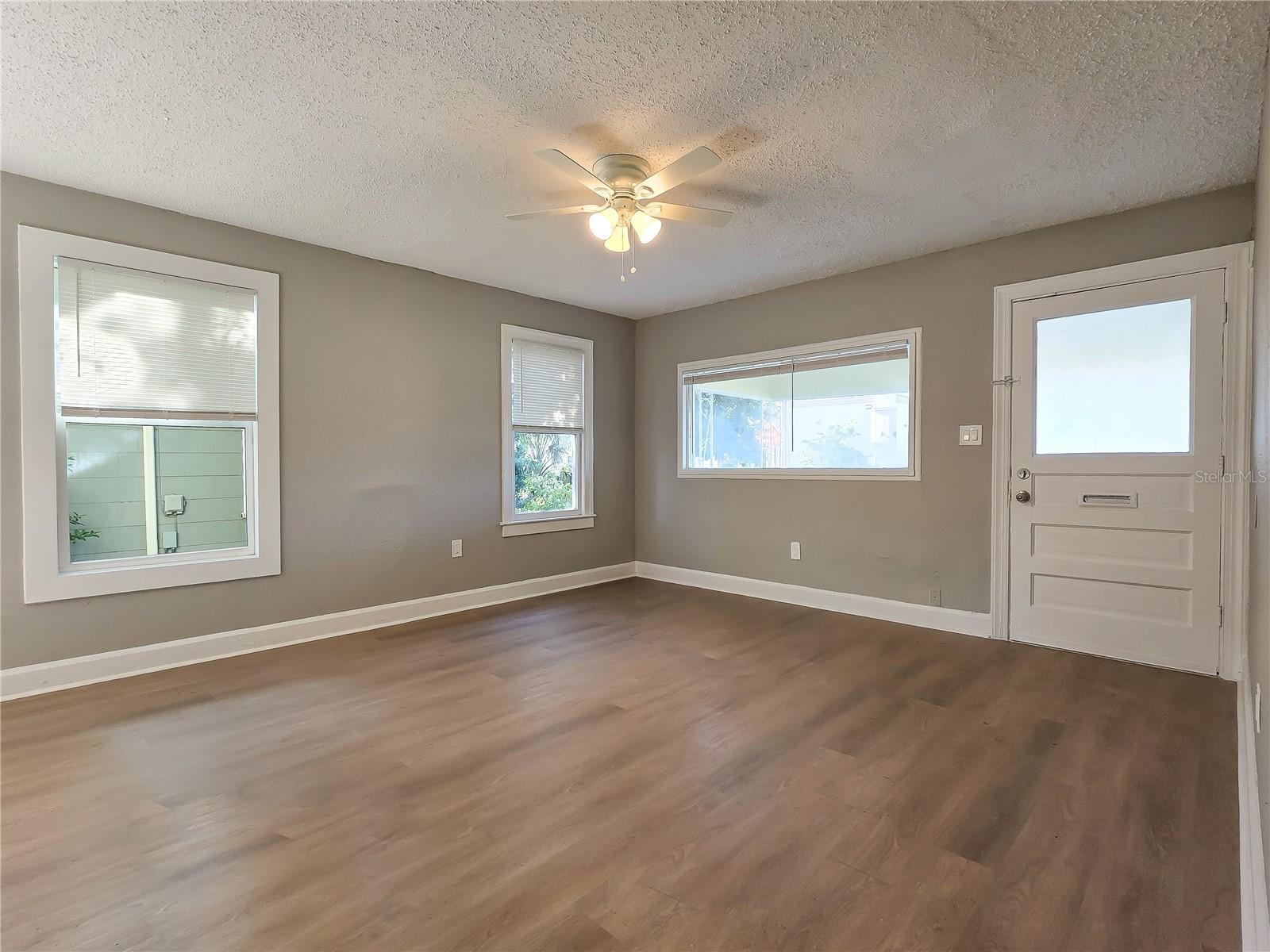 ROOSEVELT PARK ADD - Residential