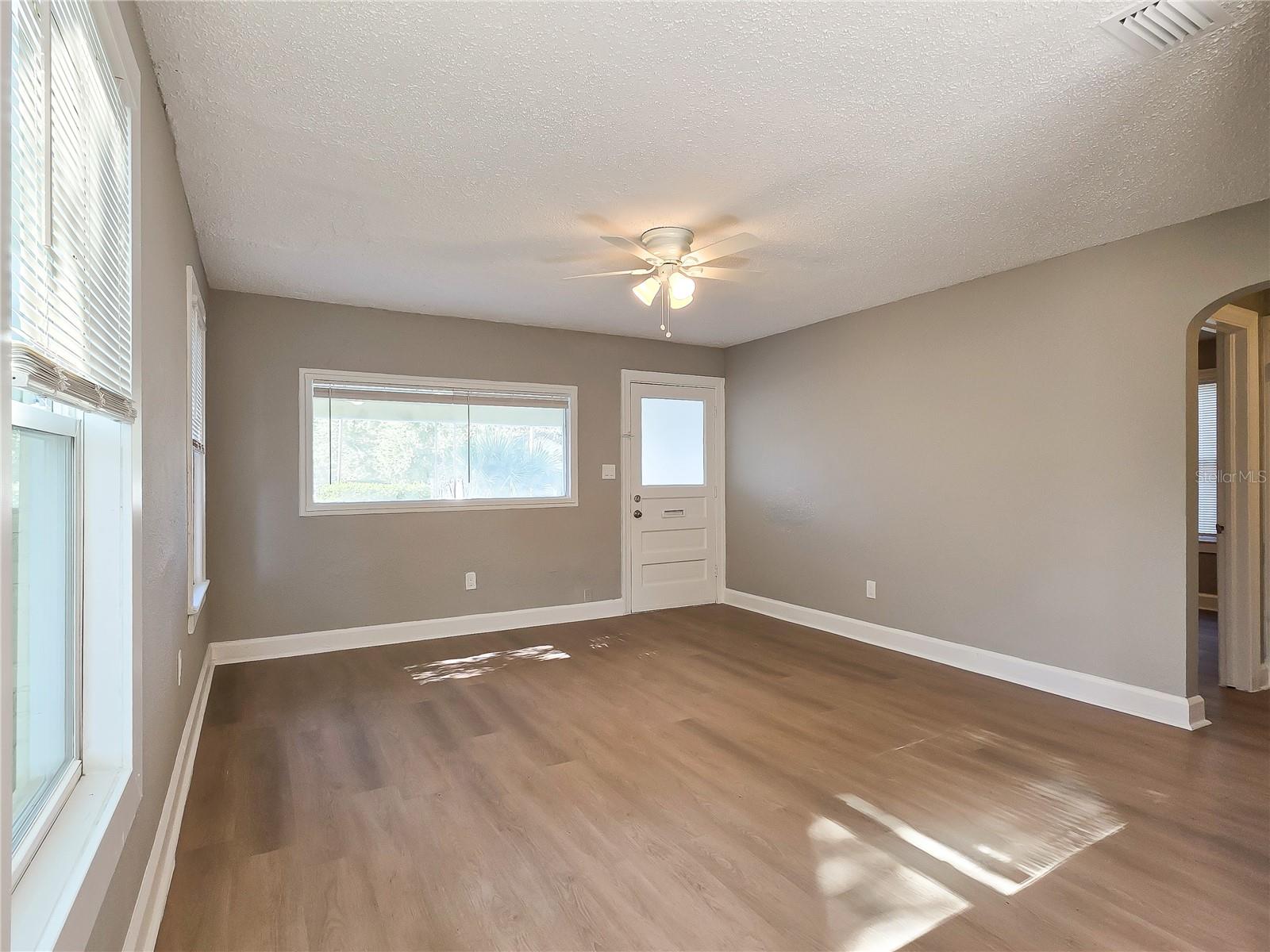 ROOSEVELT PARK ADD - Residential