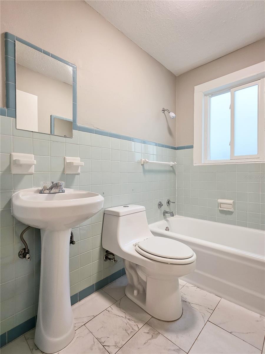 ROOSEVELT PARK ADD - Residential