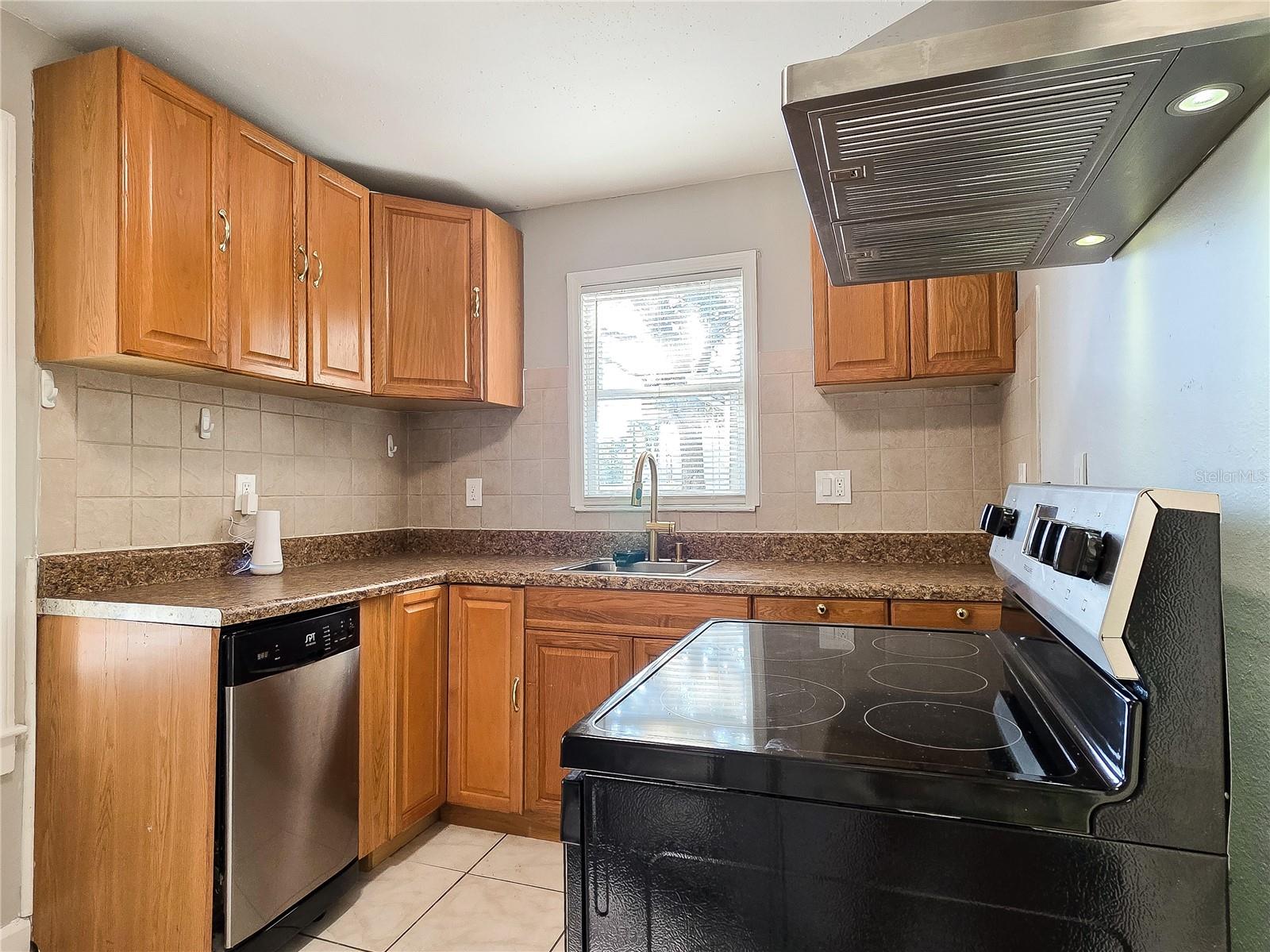 ROOSEVELT PARK ADD - Residential