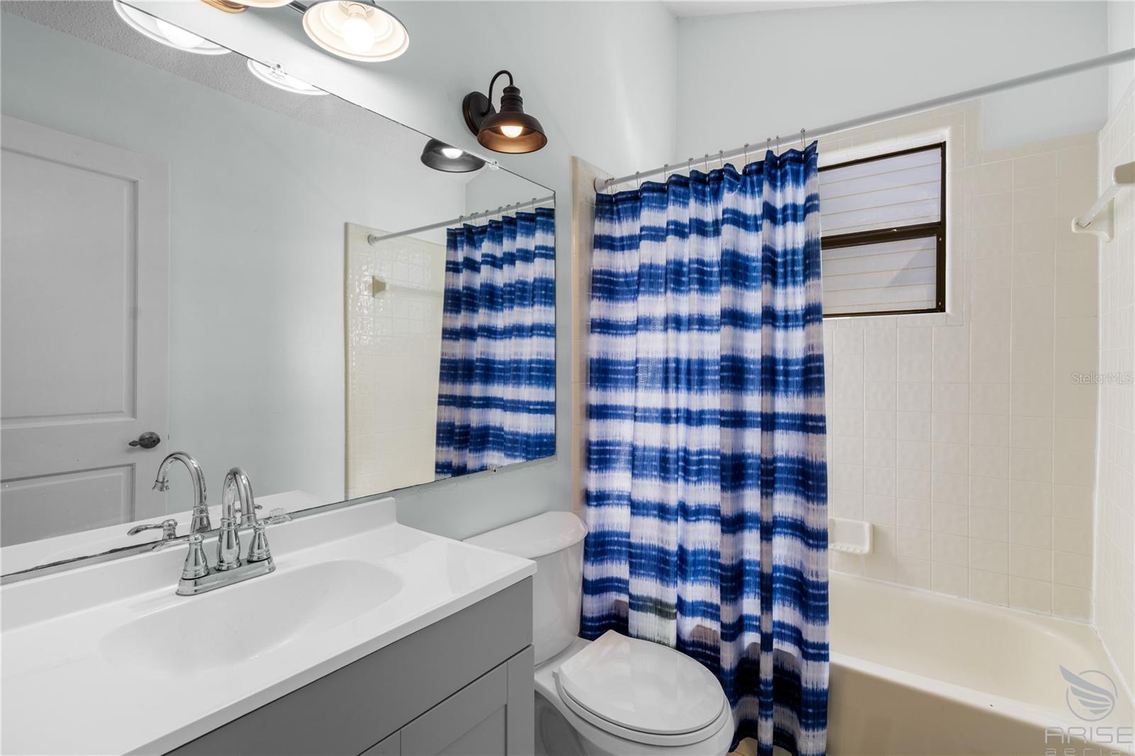 PINE ISLAND PH 01 - Residential