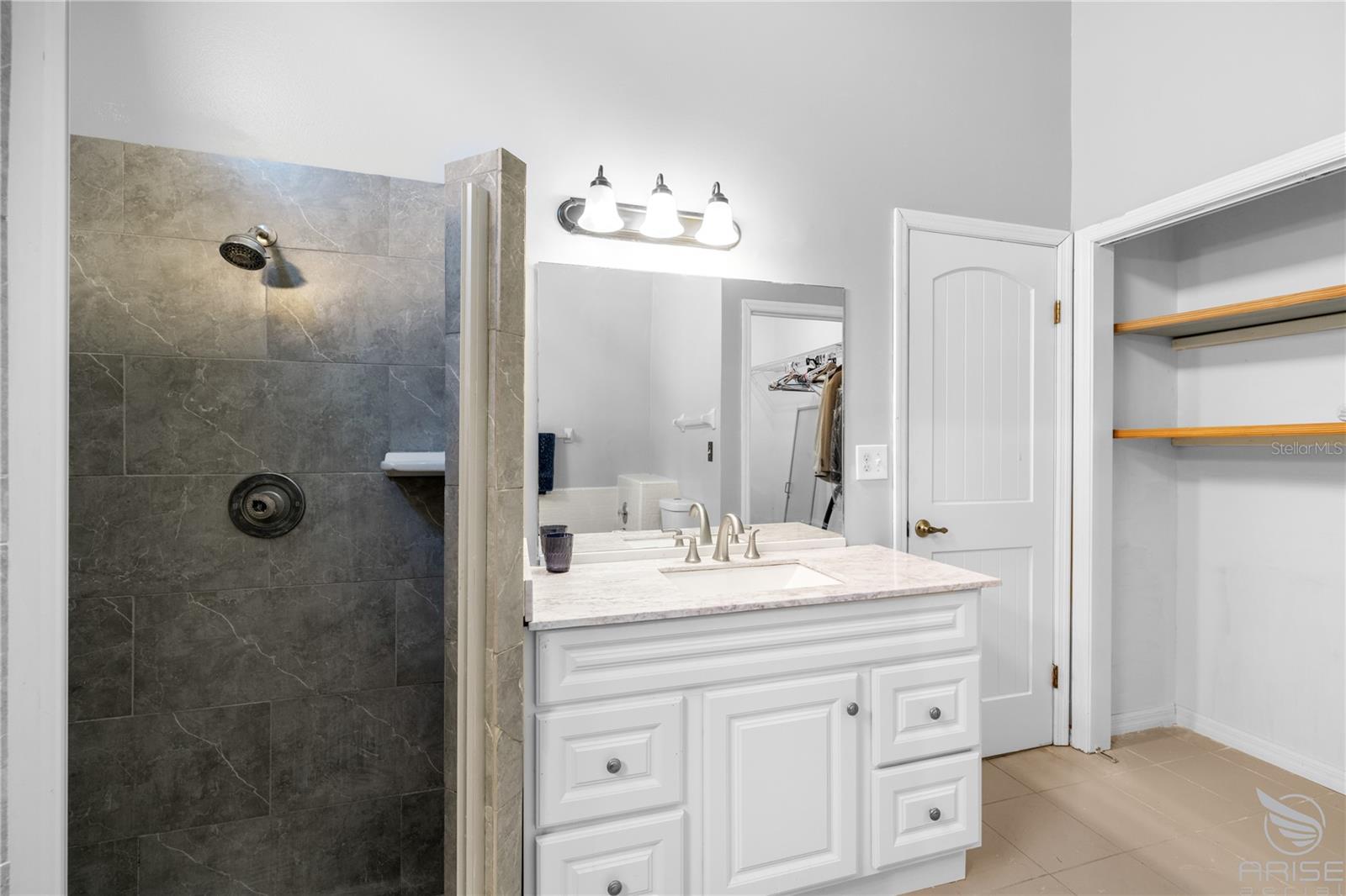 PINE ISLAND PH 01 - Residential