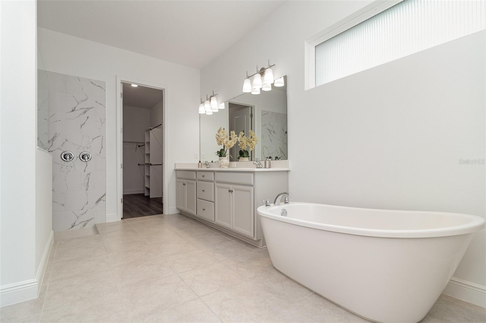 BELLA COLLINA WEST SUB - Residential