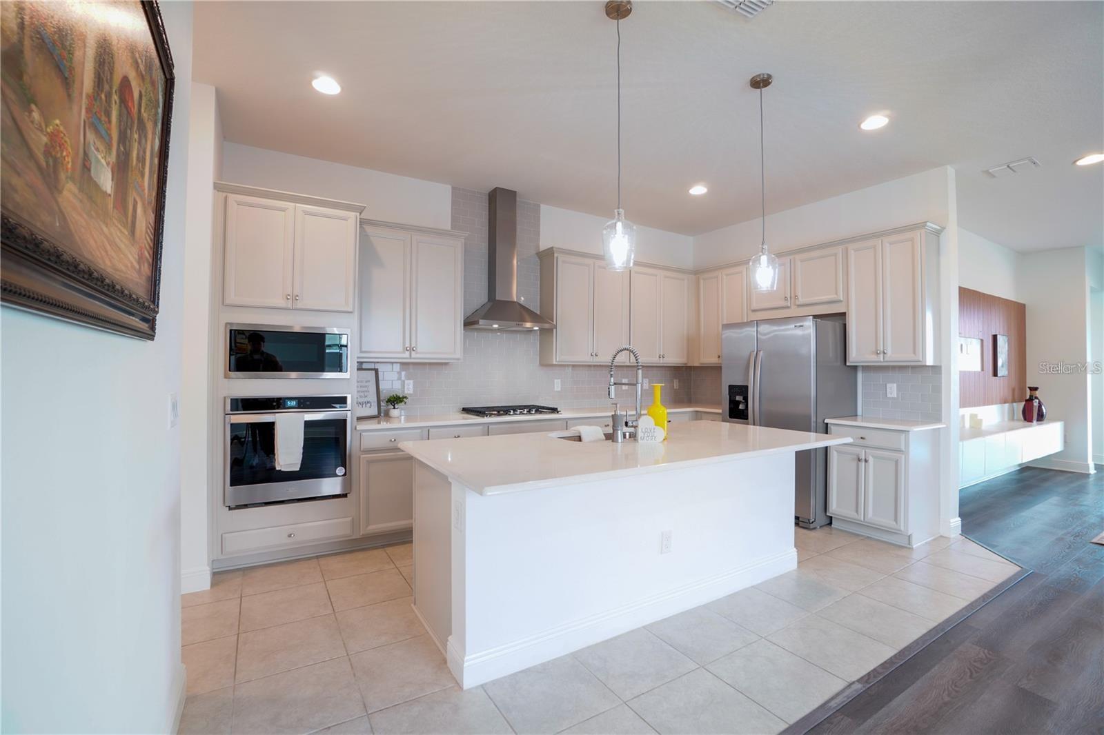 BELLA COLLINA WEST SUB - Residential