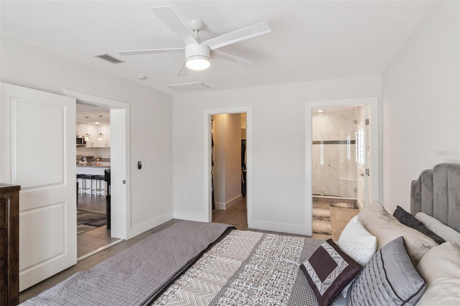 MEADOW LAWN 10TH ADD - Residential