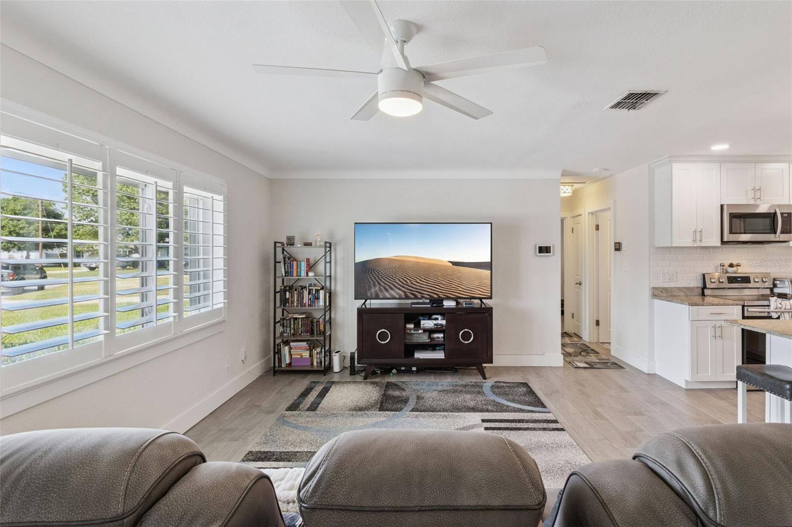 MEADOW LAWN 10TH ADD - Residential