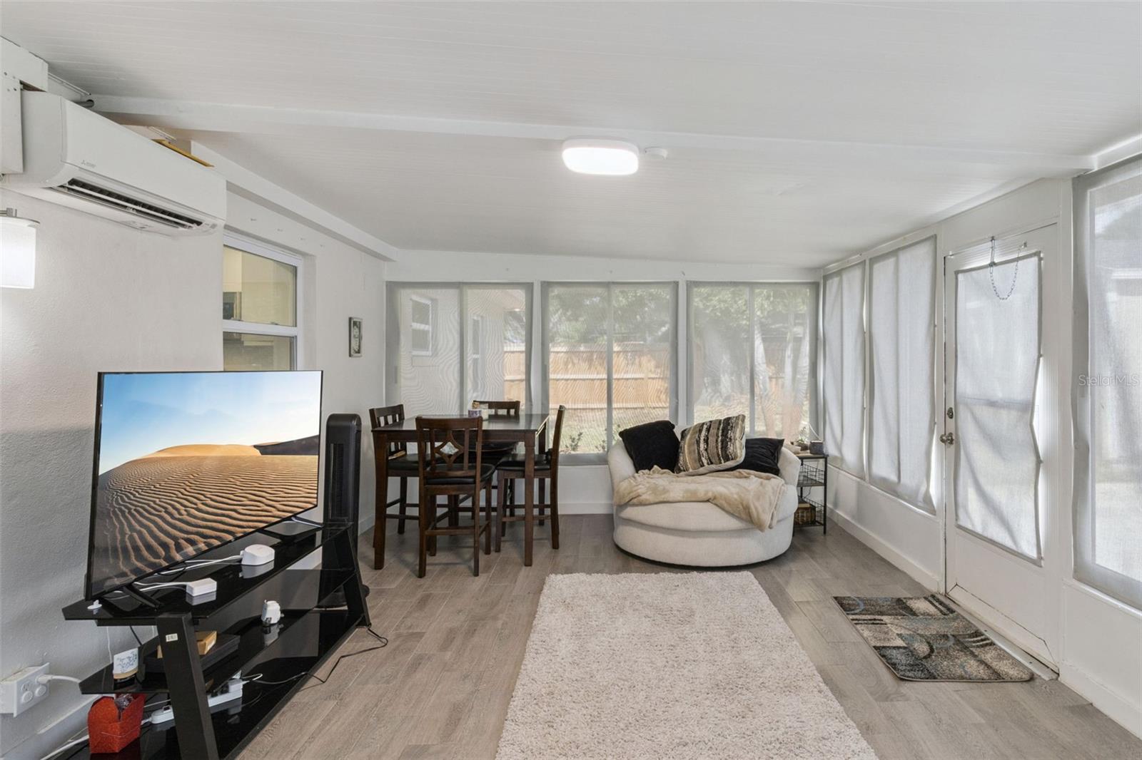MEADOW LAWN 10TH ADD - Residential