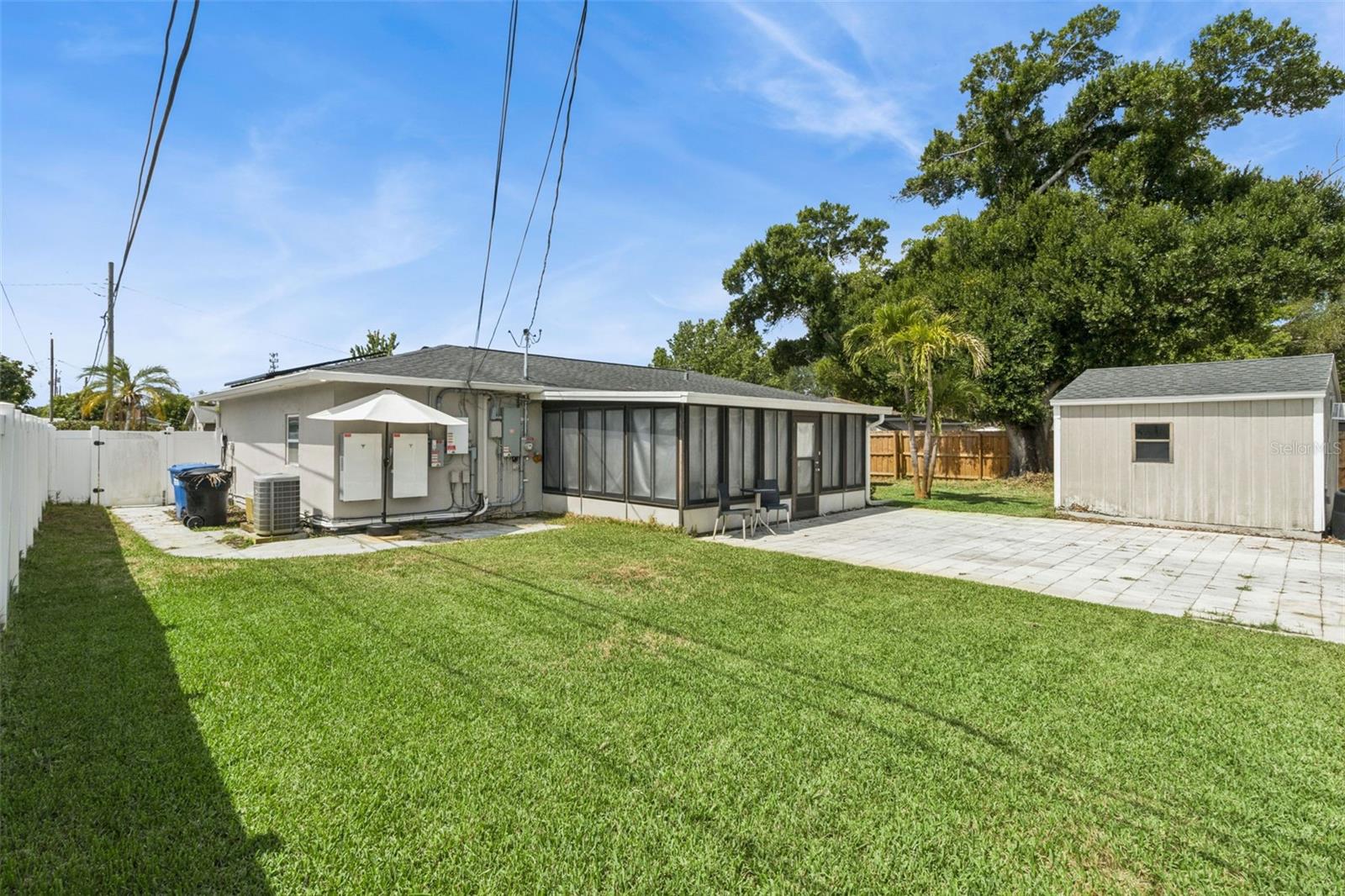 MEADOW LAWN 10TH ADD - Residential