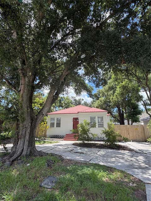 Photo of 104 W Lambright Street, Tampa, FL 33604 (MLS # TB8540403)