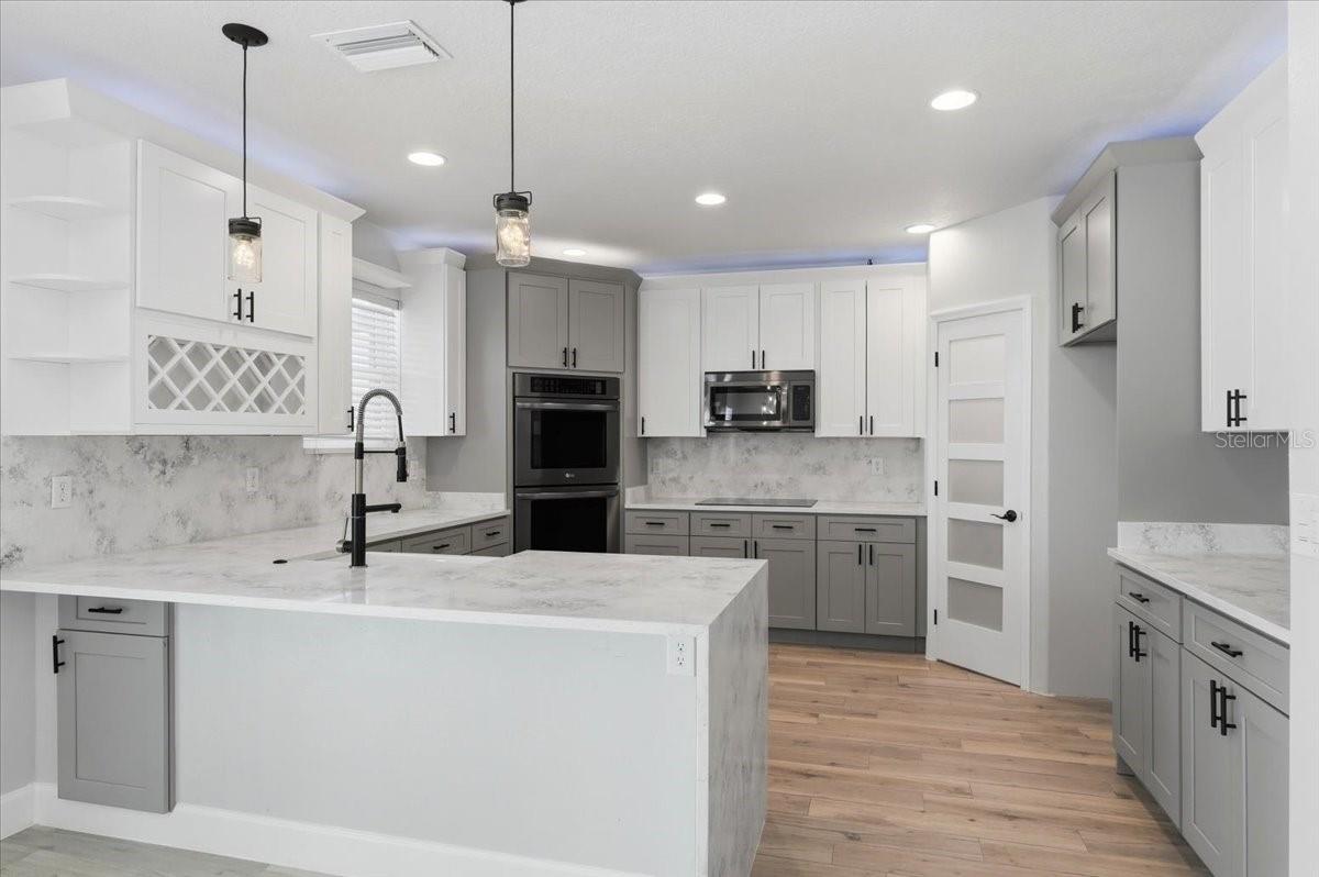 PATTERSON GROVES - Residential