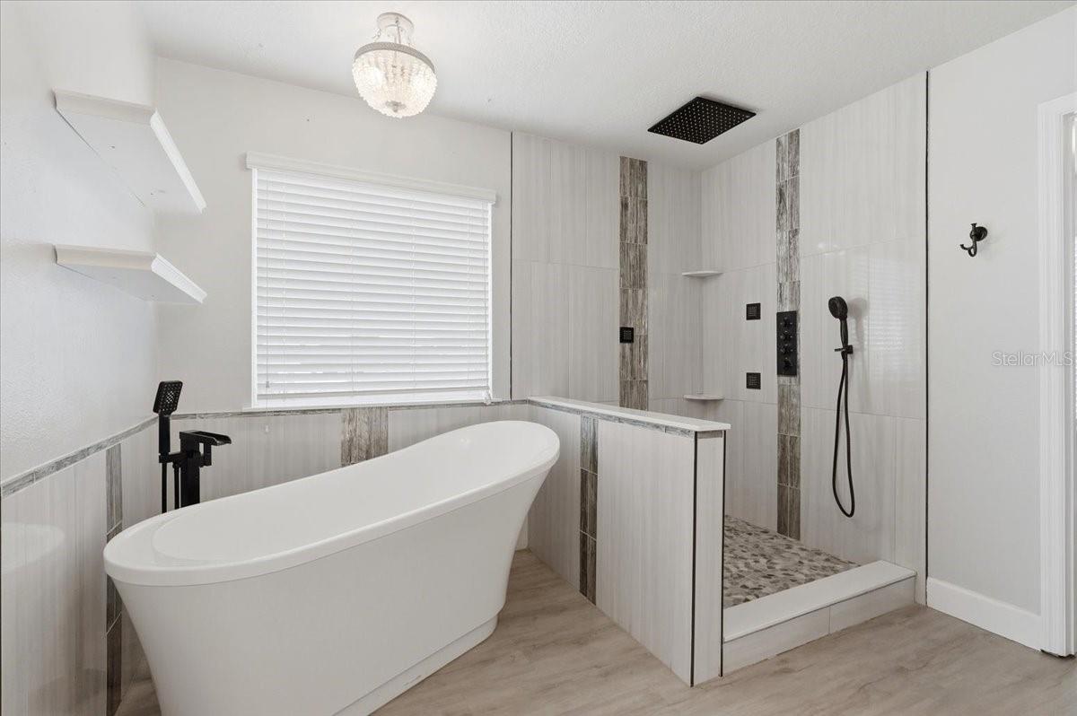 PATTERSON GROVES - Residential
