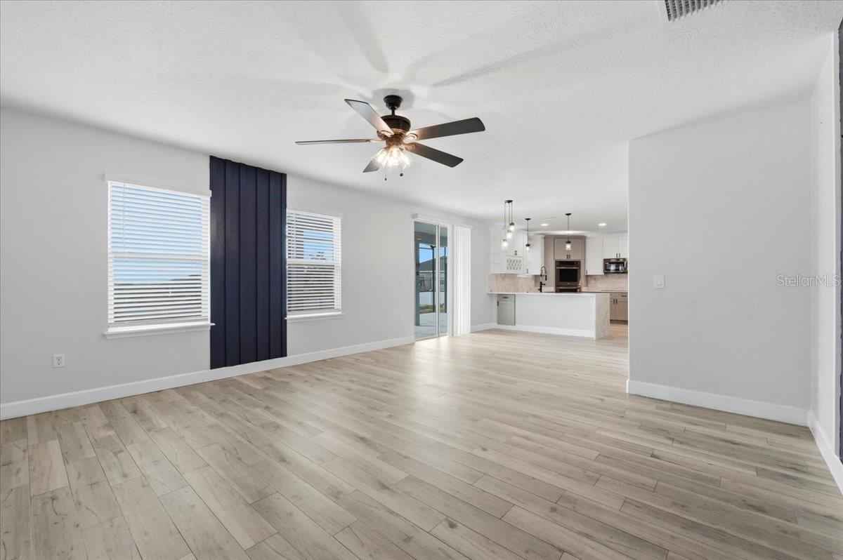 PATTERSON GROVES - Residential