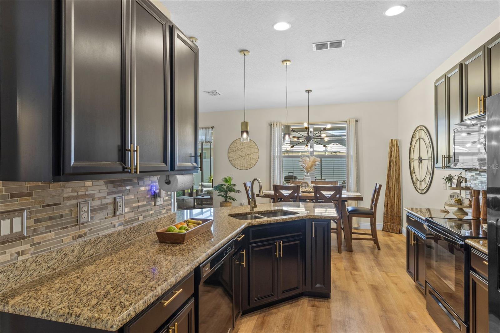 756 STAR MAGNOLIA DRIVE