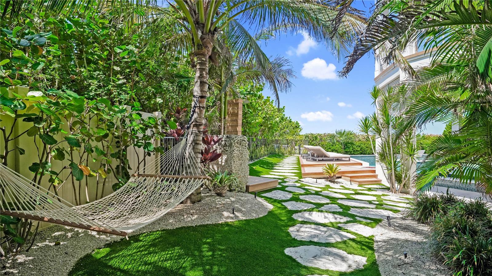 BONAIRE AT LONGBOAT KEY - Residential